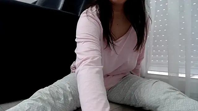 Snapshot of SofiaLenis chatting on 11-30-25, 01:04 SofiaLenis online show from 11-30-25, 01:04