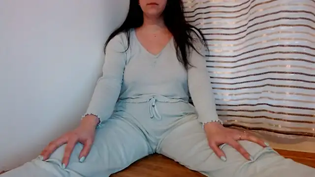 Snapshot of SofiaLenis chatting on 05-25-26, 12:22 SofiaLenis online show from 05-25-26, 12:22