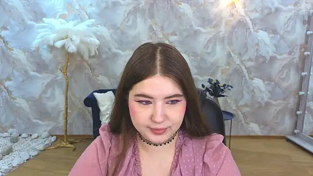 NicoleFoxery online show from 10-16-25, 06:20