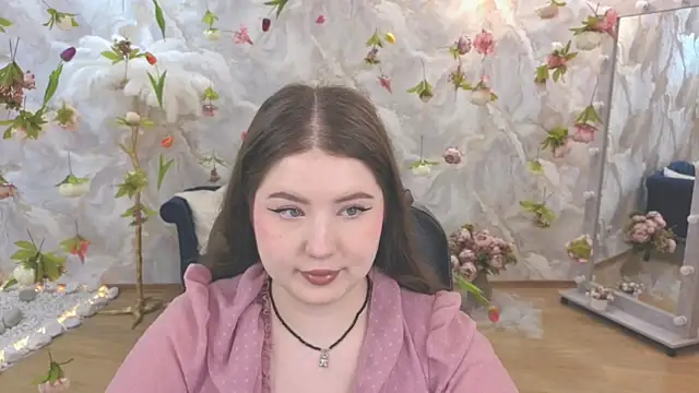 NicoleFoxery online show from 06-18-26, 06:23