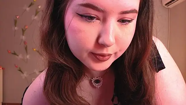 NicoleFoxery online show from 06-25-26, 05:12