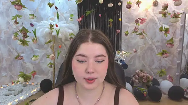 NicoleFoxery online show from 07-22-26, 03:20