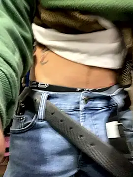 Snapshot of Prettyboiflaco chatting on 12-07-24, 04:58 Prettyboiflaco online show from 12-07-24, 04:58