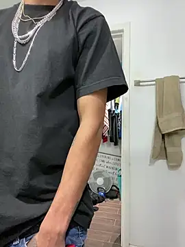 Snapshot of Prettyboiflaco chatting on 12-14-24, 11:45 Prettyboiflaco online show from 12-14-24, 11:45