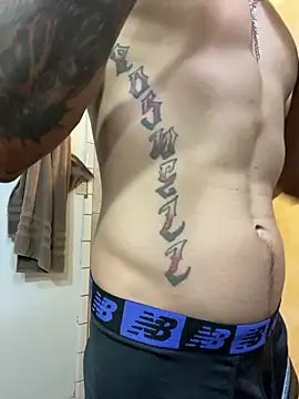 Snapshot of Prettyboiflaco chatting on 12-25-24, 02:35 Prettyboiflaco online show from 12-25-24, 02:35