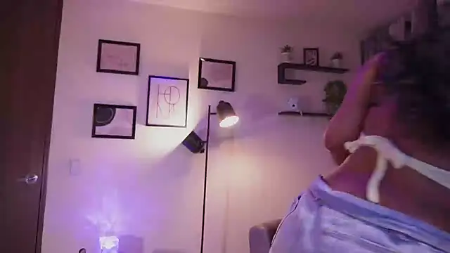 Isabella dior online show from 09-28-25, 10:04