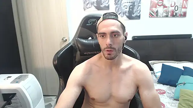 Snapshot of samuelgarcia_ chatting on 12-12-24, 07:52 samuelgarcia online show from 12-12-24, 07:52