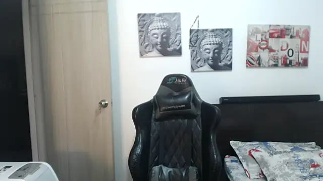 Snapshot of samuelgarcia_ chatting on 01-03-25, 05:10 samuelgarcia online show from 01-03-25, 05:10