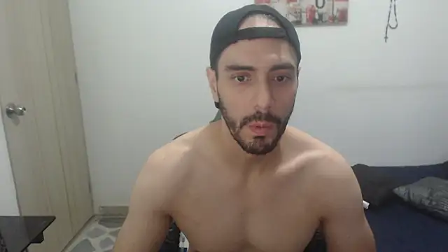 Snapshot of samuelgarcia_ chatting on 09-14-25, 11:20 samuelgarcia online show from 09-14-25, 11:20