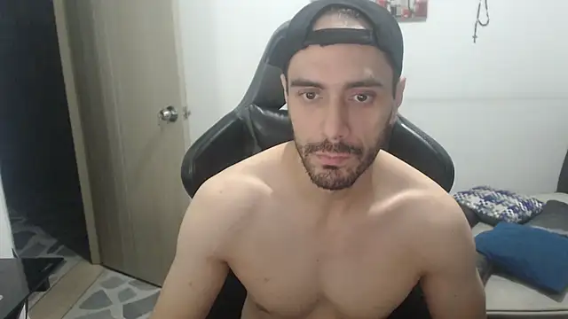 Snapshot of samuelgarcia_ chatting on 10-14-25, 06:58 samuelgarcia online show from 10-14-25, 06:58