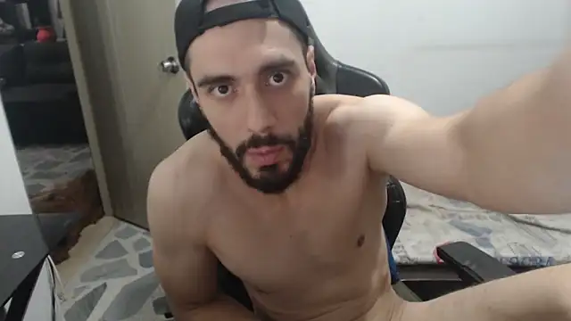 Snapshot of samuelgarcia_ chatting on 11-19-25, 08:25 samuelgarcia online show from 11-19-25, 08:25