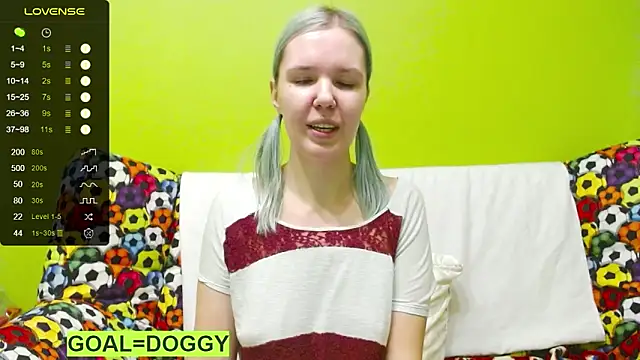 Snapshot of Ultra_Meow chatting on 02-07-25, 03:01 Ultra Meow online show from 02-07-25, 03:01