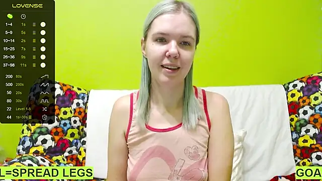 Snapshot of Ultra_Meow chatting on 02-12-25, 11:30 Ultra Meow online show from 02-12-25, 11:30