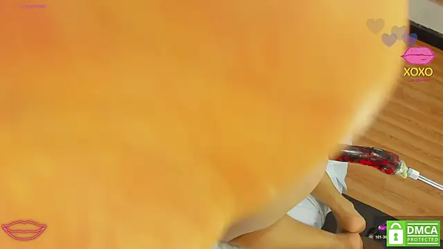 leylla  online show from 04-25-26, 07:55