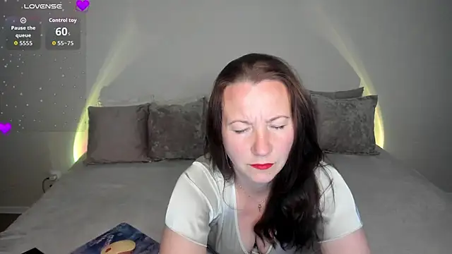 AliceeShy online show from 07-25-26, 02:42