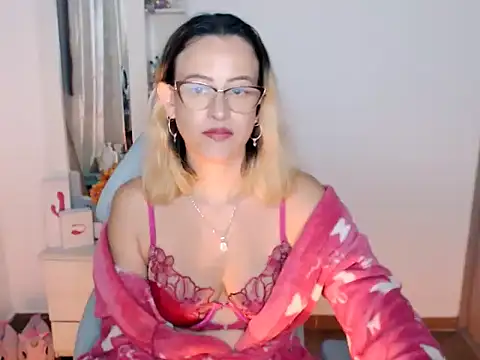 BOREAL MOON online show from 04-28-26, 03:22