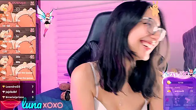 Snapshot of Luniverse chatting on 03-09-25, 01:04 Luniverse online show from 03-09-25, 01:04