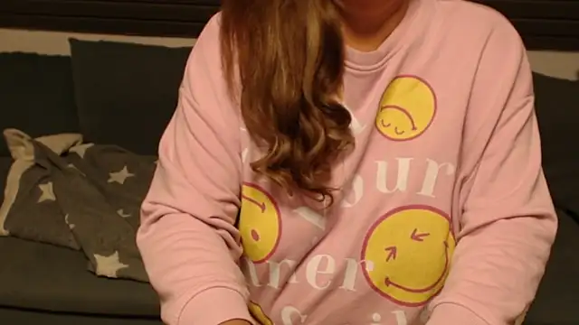 KimMitchelli online show from 09-23-25, 04:26