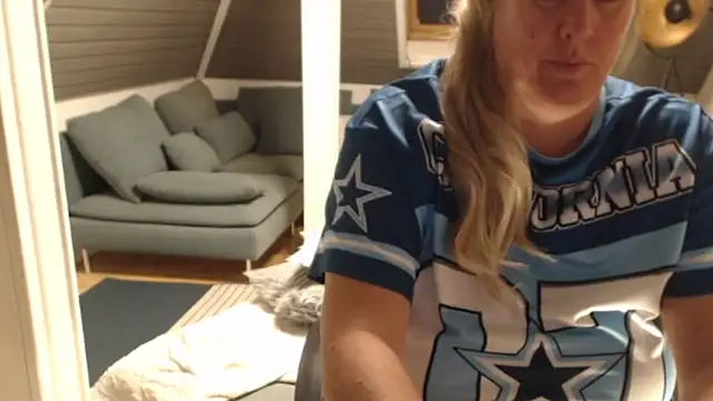 KimMitchelli online show from 11-24-25, 09:14