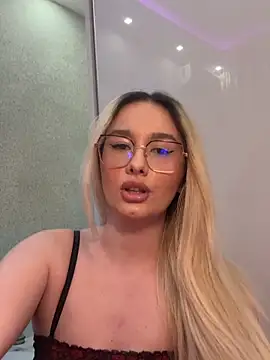 mollyxxx online show from 04-26-26, 01:25