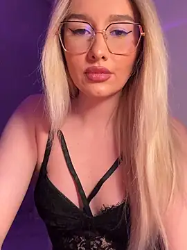 mollyxxx online show from 04-28-26, 01:48