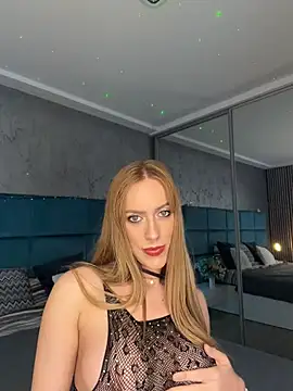 Snapshot of RockQueen_A chatting on 05-30-26, 05:48 RockQueen A online show from 05-30-26, 05:48
