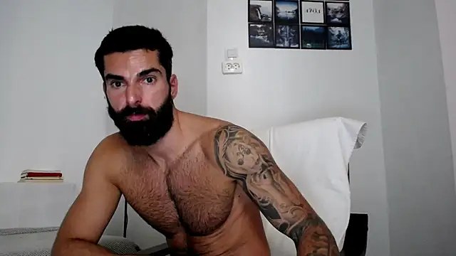 Snapshot of Verycutex chatting on 10-06-25, 11:07 Verycutex online show from 10-06-25, 11:07