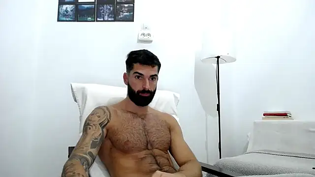 Snapshot of Verycutex chatting on 10-08-25, 06:55 Verycutex online show from 10-08-25, 06:55