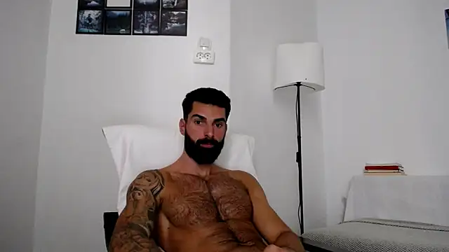 Snapshot of Verycutex chatting on 10-14-25, 07:53 Verycutex online show from 10-14-25, 07:53