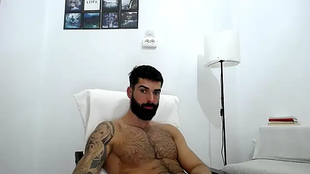 Snapshot of Verycutex chatting on 10-16-25, 08:15 Verycutex online show from 10-16-25, 08:15