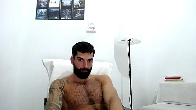 Snapshot of Verycutex chatting on 10-18-25, 08:09 Verycutex online show from 10-18-25, 08:09