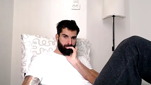 Snapshot of Verycutex chatting on 11-17-25, 09:15 Verycutex online show from 11-17-25, 09:15