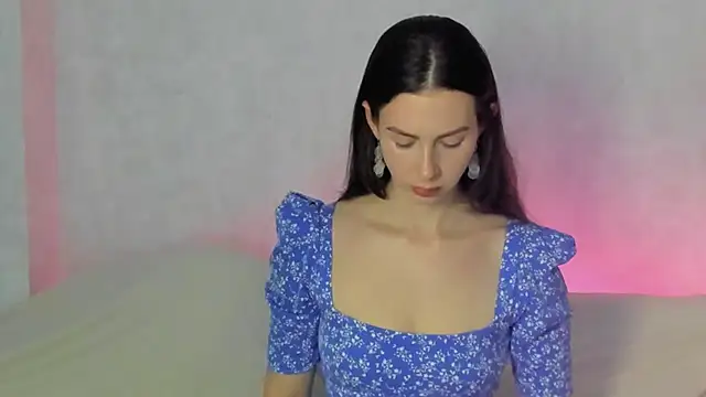 Teresa Hardly online show from 11-13-25, 08:19