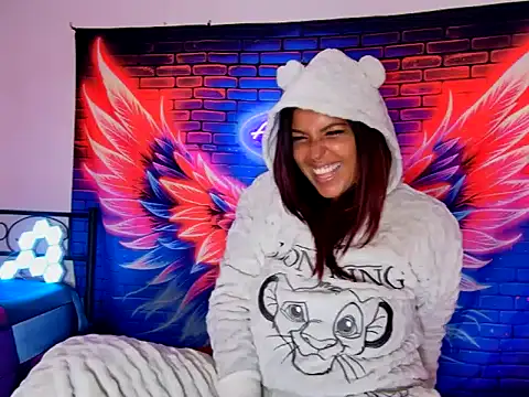 Snapshot of allyson22andy chatting on 02-21-25, 09:43 allyson22andy online show from 02-21-25, 09:43