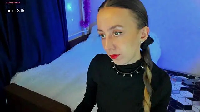 Snapshot of CurlySteph chatting on 01-11-25, 09:46 CurlySteph online show from 01-11-25, 09:46