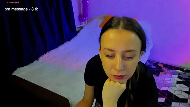 Snapshot of CurlySteph chatting on 02-02-25, 10:17 CurlySteph online show from 02-02-25, 10:17