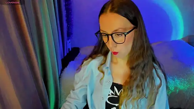 Snapshot of CurlySteph chatting on 10-19-25, 06:08 CurlySteph online show from 10-19-25, 06:08