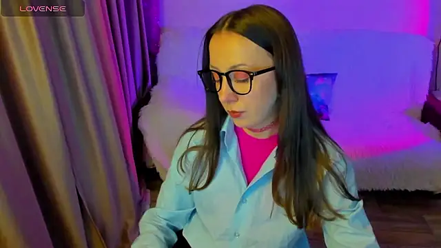 Snapshot of CurlySteph chatting on 01-07-26, 06:21 CurlySteph online show from 01-07-26, 06:21