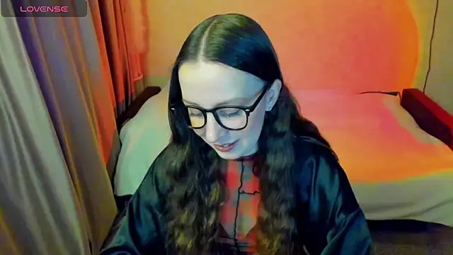 CurlySteph online show from 05-17-26, 05:42