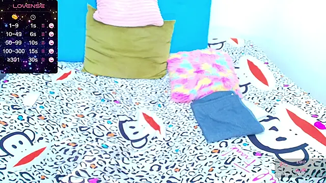 Snapshot of honeybunny_X chatting on 02-26-25, 08:26 honeybunny X online show from 02-26-25, 08:26