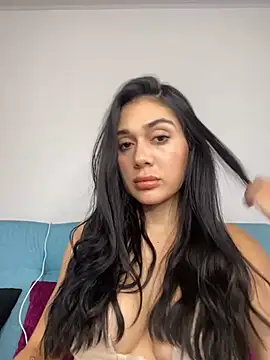 Snapshot of LaanaCooper chatting on 02-28-25, 06:52 LaanaCooper online show from 02-28-25, 06:52