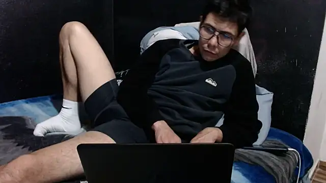 dannnyhot24 online show from 01-01-25, 07:41