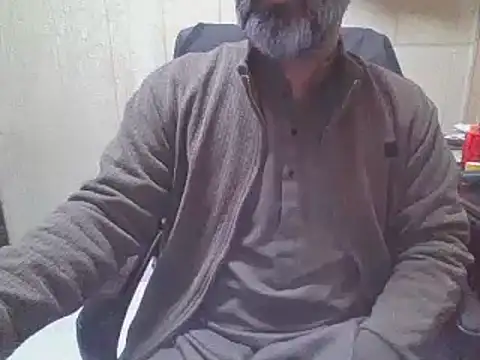 Snapshot of hairymaster95 chatting on 01-09-26, 04:15 hairymaster95 online show from 01-09-26, 04:15