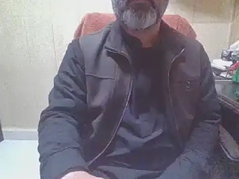 Snapshot of hairymaster95 chatting on 02-03-26, 04:43 hairymaster95 online show from 02-03-26, 04:43