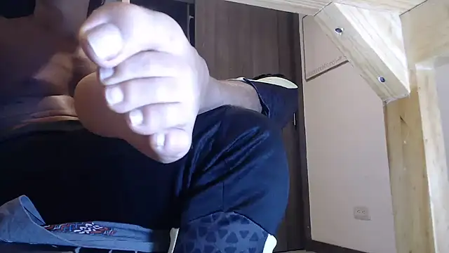 Snapshot of ErosFindomKing chatting on 07-09-26, 12:04 ErosFindomKing online show from 07-09-26, 12:04