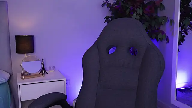 Snapshot of emma_colucci chatting on 01-17-25, 07:38 emma colucci online show from 01-17-25, 07:38