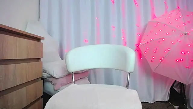 Snapshot of faceless_ chatting on 03-12-26, 02:56 faceless online show from 03-12-26, 02:56