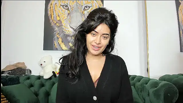 Snapshot of AnnaKarin chatting on 02-25-25, 10:26 AnnaKarin online show from 02-25-25, 10:26