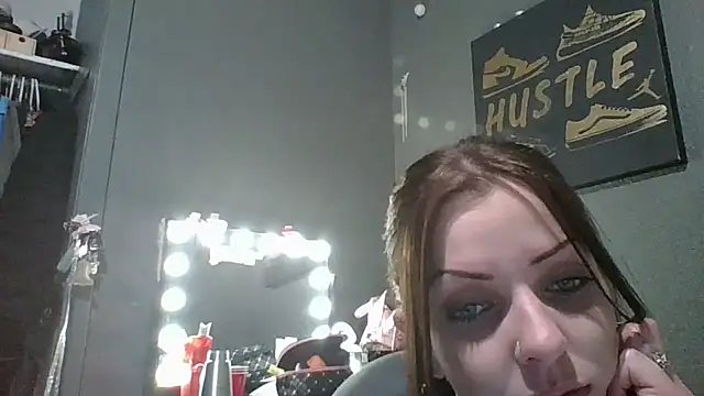 Justjennyy online show from 12-18-25, 08:09