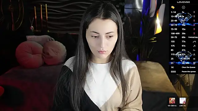 Snapshot of KylieMellow chatting on 01-09-26, 05:21 KylieMellow online show from 01-09-26, 05:21